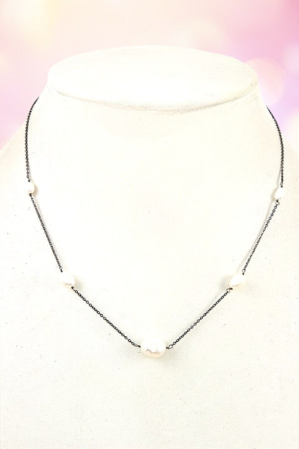 FRESHWATER PEARL STATION NECKLACE