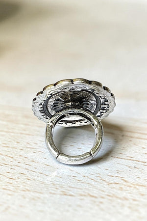 WESTERN AZTEC OVAL CONCHO STATEMENT STRETCH RING