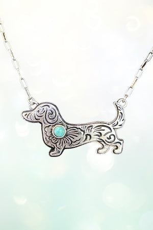 TQ GEM ACCENT DACHSHUND PENDANT CHAIN NECKLACE