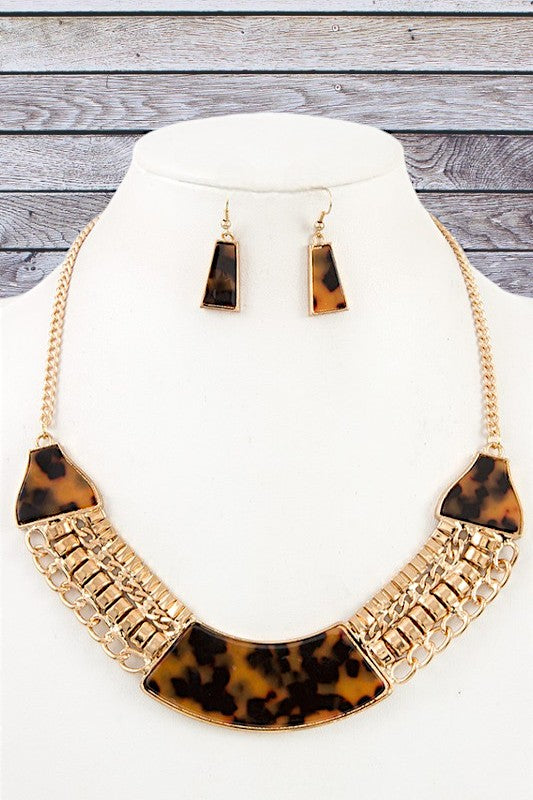 TORTOISE MIX CHAIN BIB NECKLACE SET