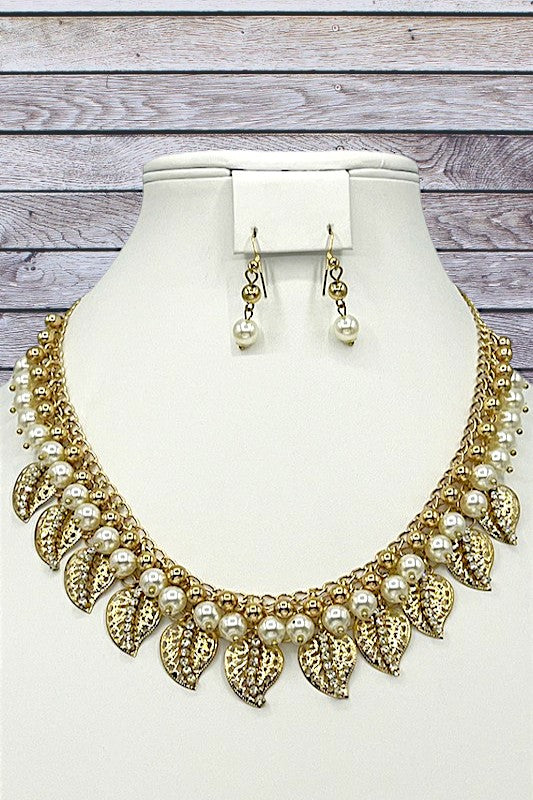 LEAF DANGLING PEARL BIB NECKLACE SET