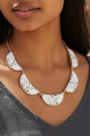 SEMI CIRCLE LINK BIB NECKLACE AND BALL BEAD STUD EARRAING SET