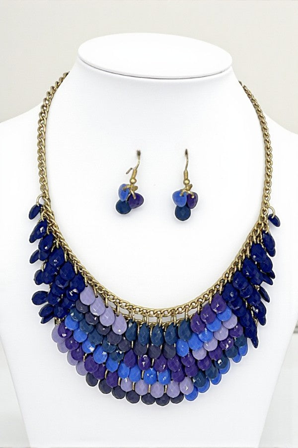 FACETED TEARDROP BEAD CLUSTER BIB NECKLACE SET