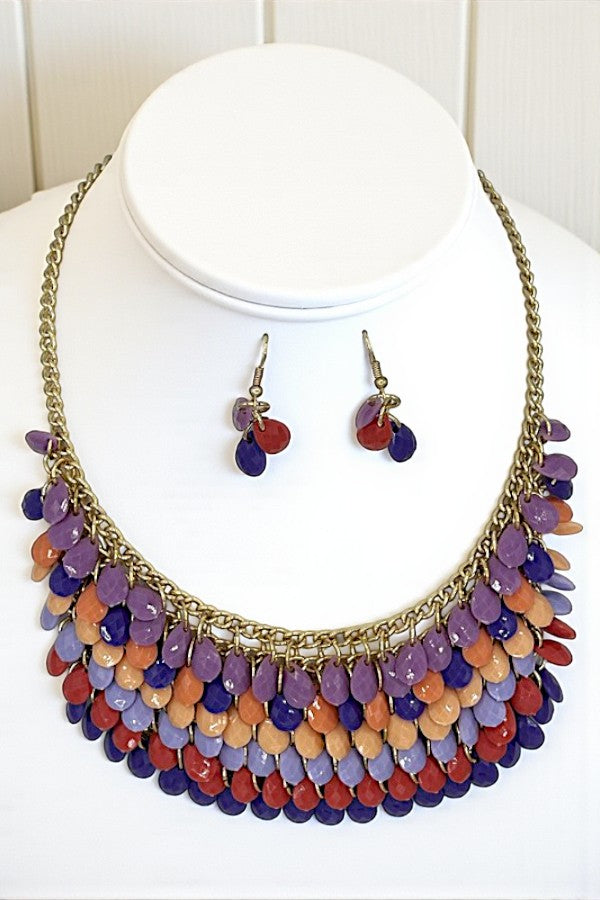 FACETED TEARDROP BEAD CLUSTER BIB NECKLACE SET