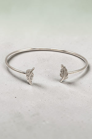 ETCHED LEAF TIP SIMPLE CUFF BRACELET