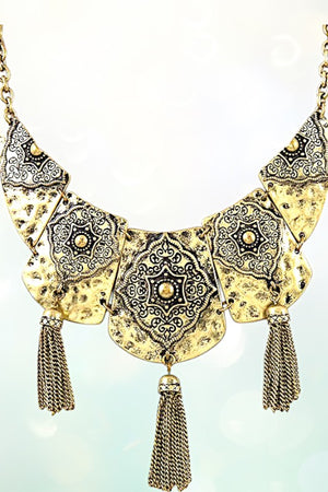 WESTERN ETCHED METAL TASSEL BIB NECKLACE SET