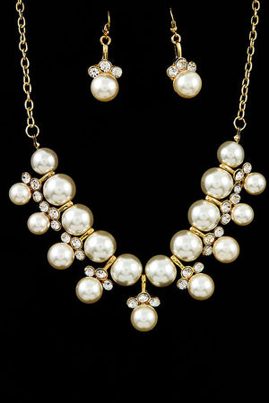 PEARL STACK BIB NECKLACE SET