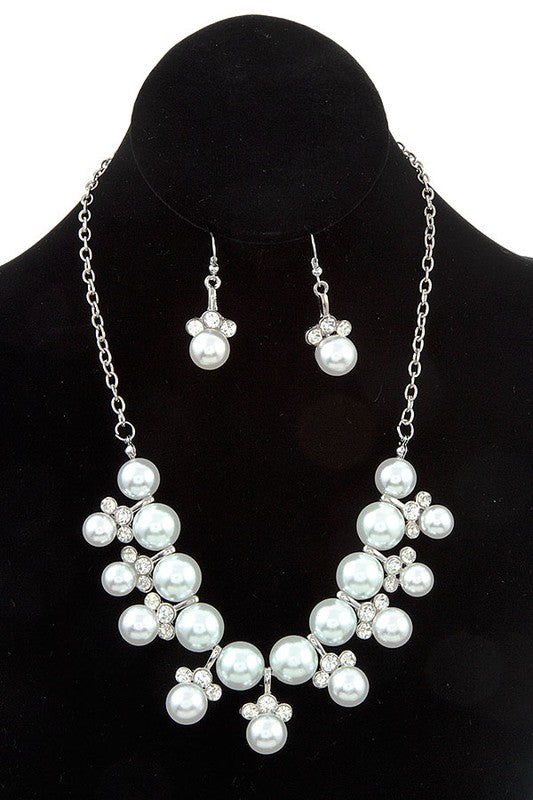 PEARL STACK BIB NECKLACE SET