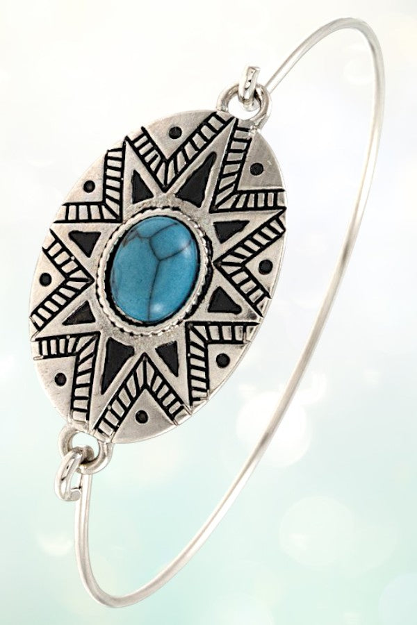 TRIBAL ETCHED GEM ACCENT BANGLE BRACELET