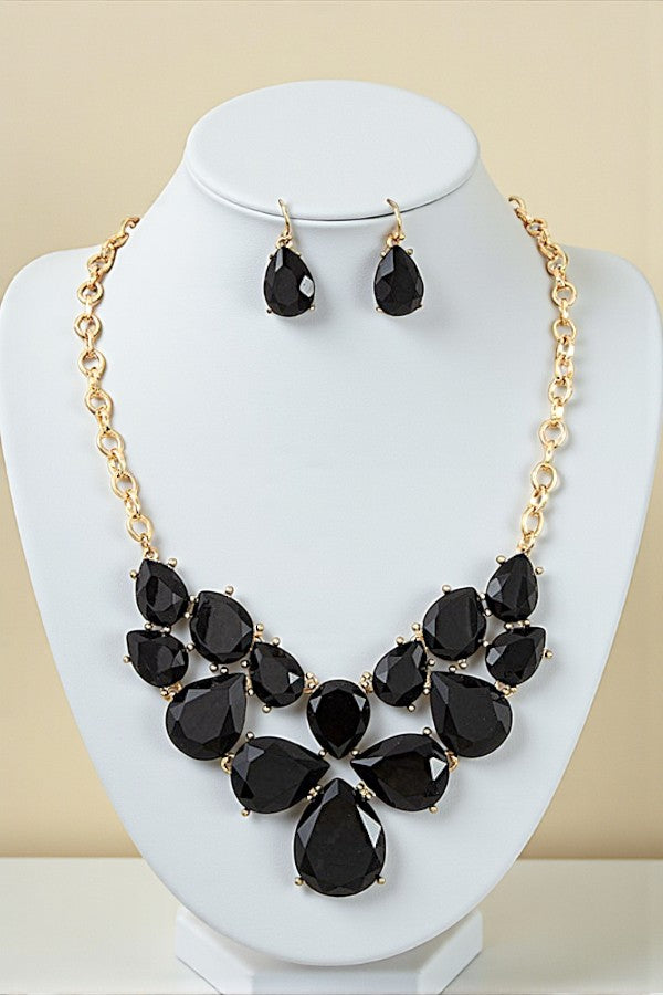 FRAMED STONE OVAL BIB NECKLACE SET