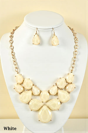 FRAMED STONE OVAL BIB NECKLACE SET