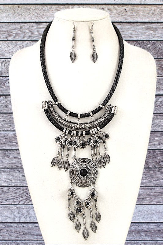 ELONGATED DANGLE ORNATE BIB NECKLACE SET