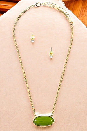 OVAL FRAMED STONE PENDANT NECKLACE SET