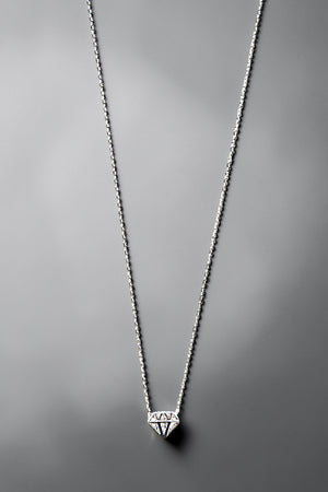 CZ STONE DIAMOND CUT PENDANT NECKLACE