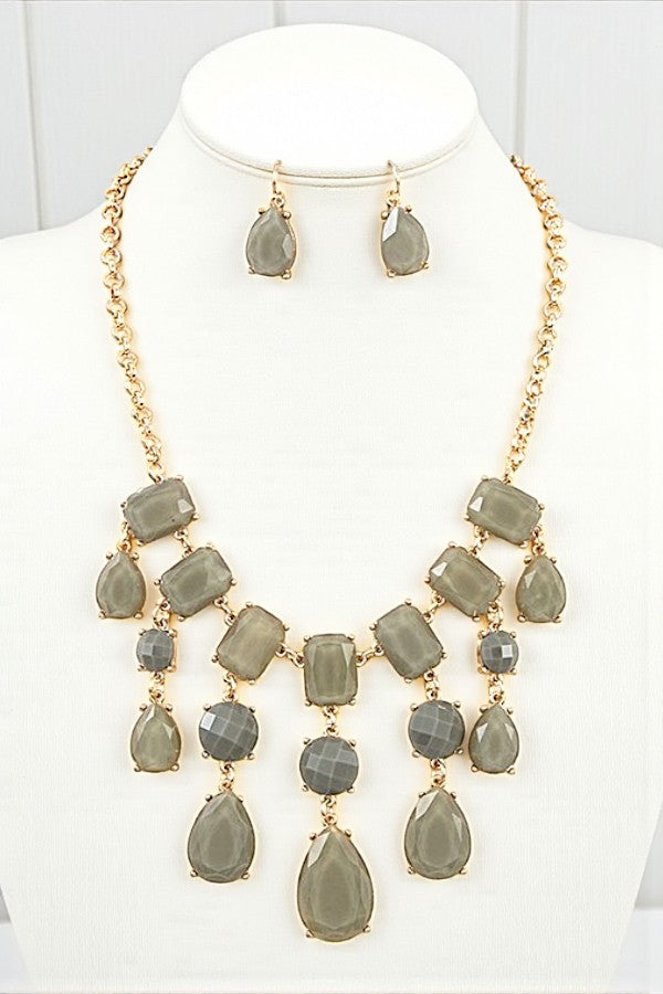 DROP STONE DANGLE BIB NECKLACE SET