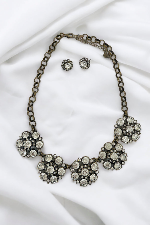 Round Gem Ornate Bib Necklace Set