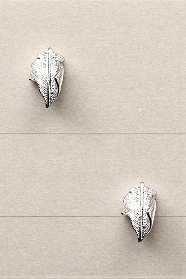 ETCHED LEAF POST EARRING