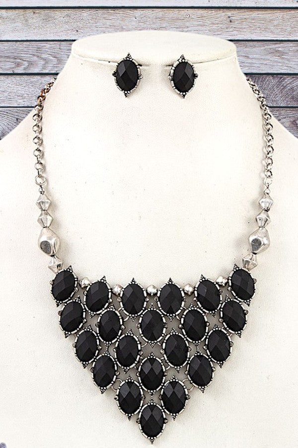 FACETED OVAL BIB NECKLACE SET