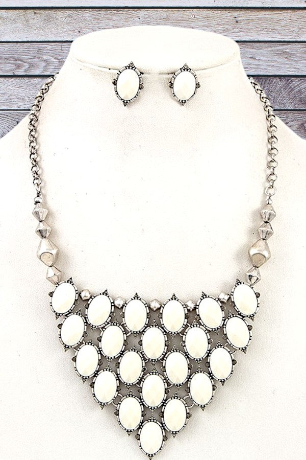 FACETED OVAL BIB NECKLACE SET