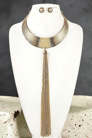 WIDE TEXTURED BAND CHOKER LONG CHAIN TASSEL NECKLACE EARRING SET