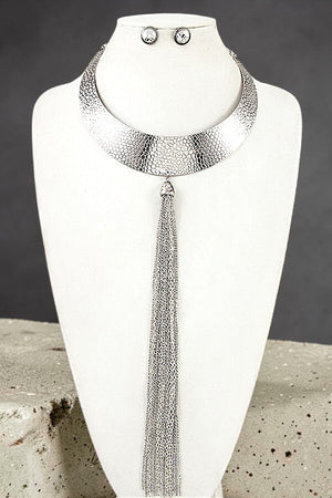 WIDE TEXTURED BAND CHOKER LONG CHAIN TASSEL NECKLACE EARRING SET