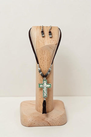 HAMMERED CROSS ACCENT FAUX SUEDE TASSEL CORD NECKLACE AND BEAD DANGLE EARRING SET