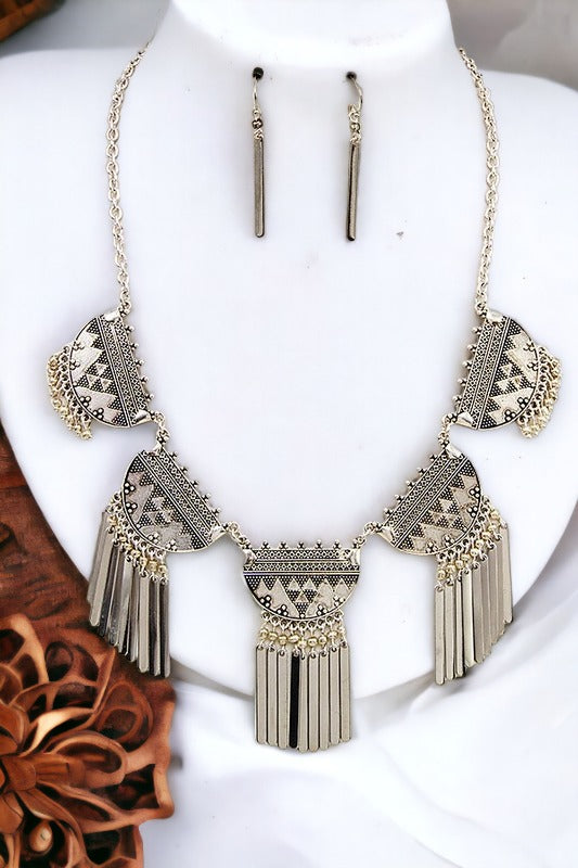 Fringe Etched Tribal Necklace Set