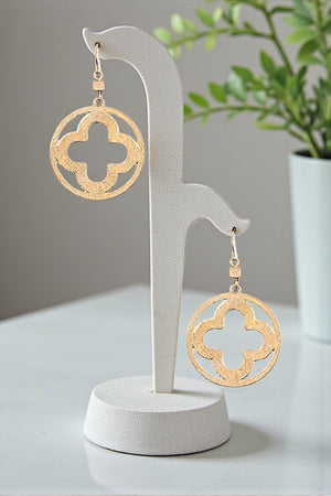 CLOVER CUT OUT DANGLE EARRING
