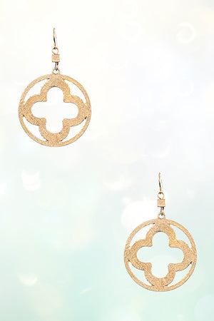 CLOVER CUT OUT DANGLE EARRING