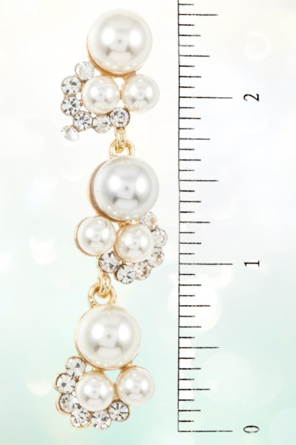 FAUX PEARL CLUSTER DROP EARRING