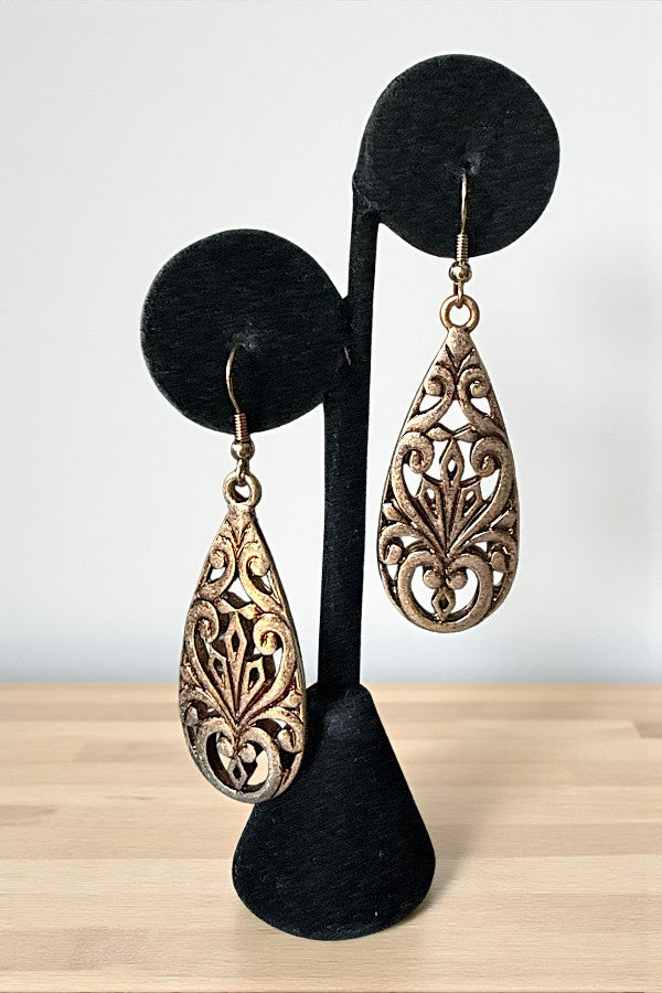 TEARDROP FILIGREE CUT OUT DANGLE EARRING
