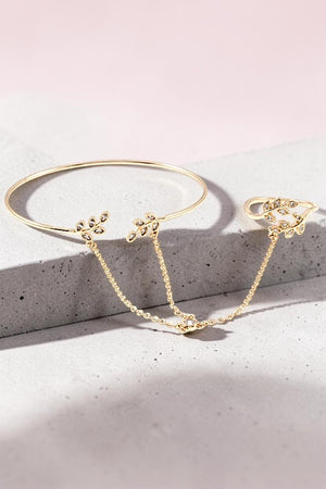 RHINESTONE LEAF VINE DETAILED HAND CHAIN BRACELET