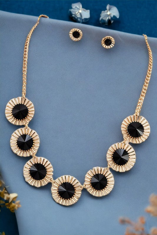 Round Framed Spike Necklace Set