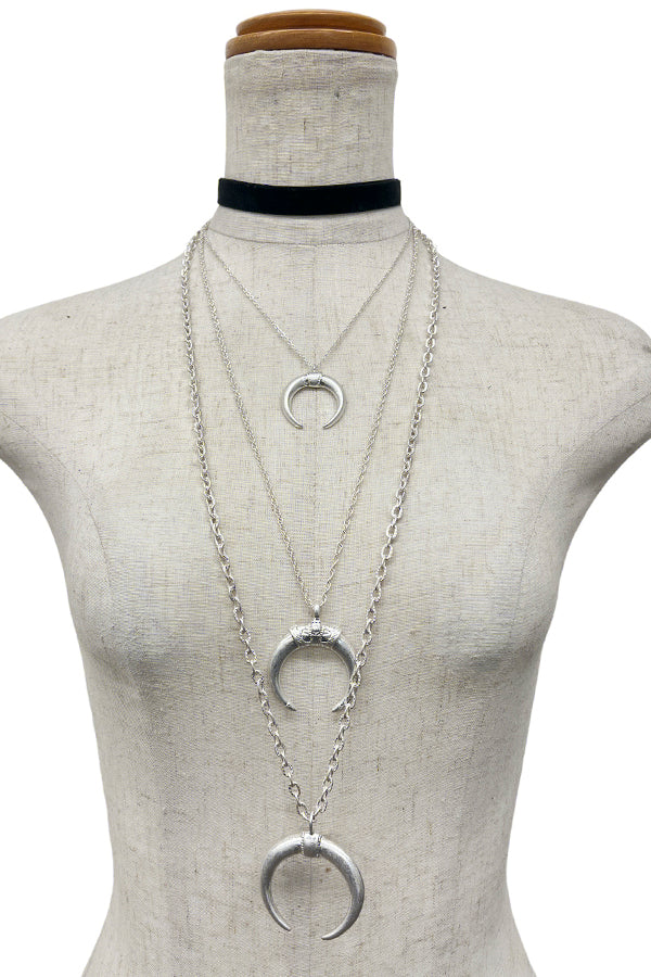 Curved Pendant Layered Choker Necklace