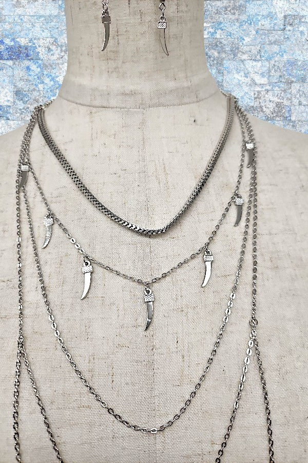 TUSK PENDANT DRAPED CHAIN NECKLACE SET