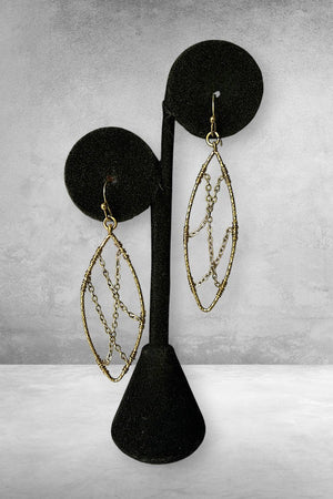 INTERCROSSED CHAIN OVAL DROP EARRING