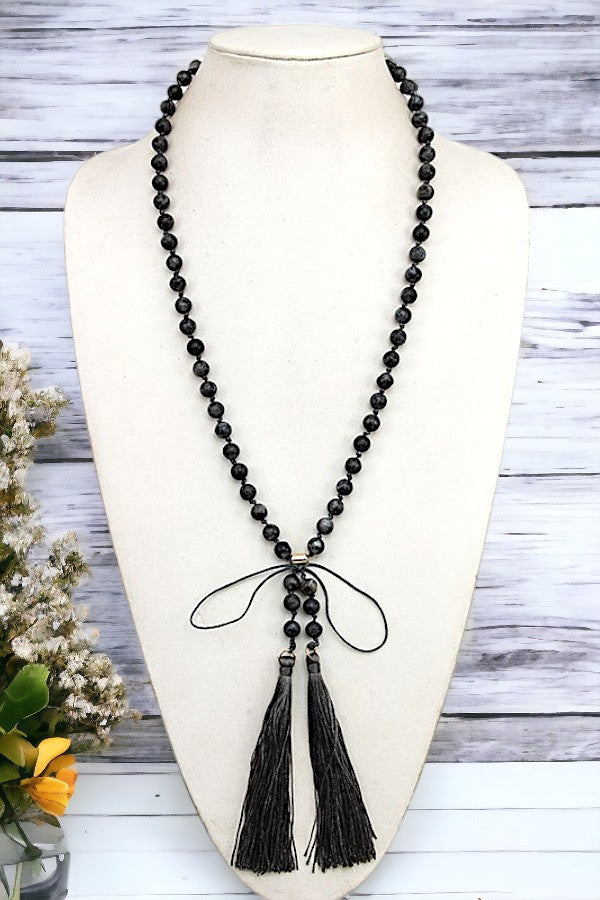 ELONGATED BEAD TASSEL NECKLACE