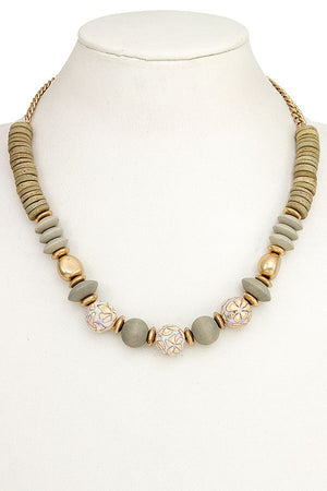 FLORAL WOOD BEAD COLLAR NECKLACE