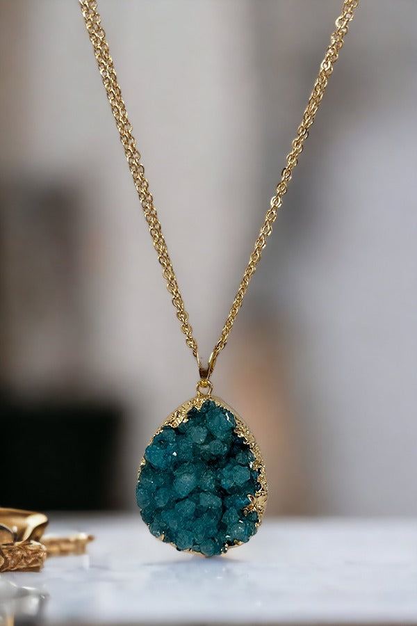 Druzy Stone Elongated Pendant Necklace