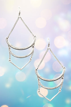 TIERED LINK CHAIN DANGLE EARRING