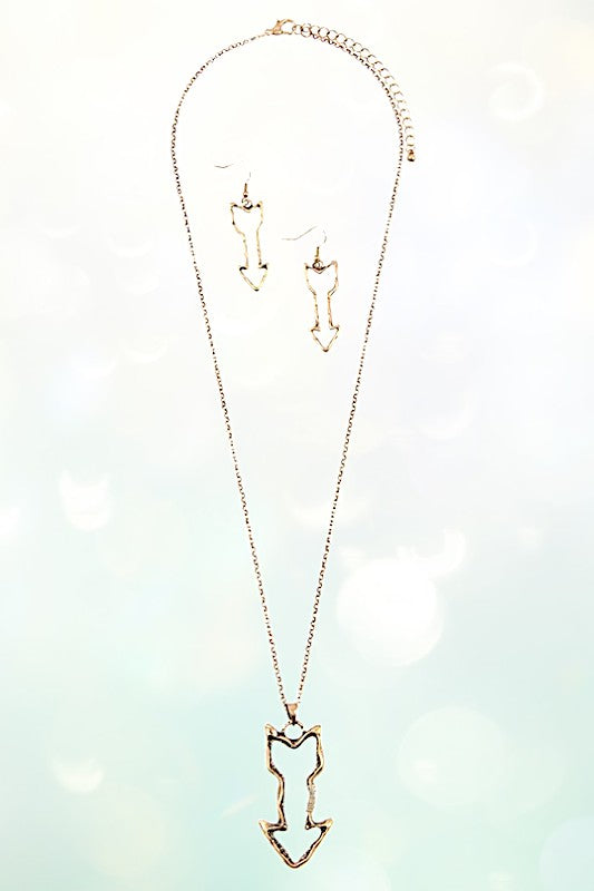 CUT OUT ARROW PENDANT LONG NECKLACE SET