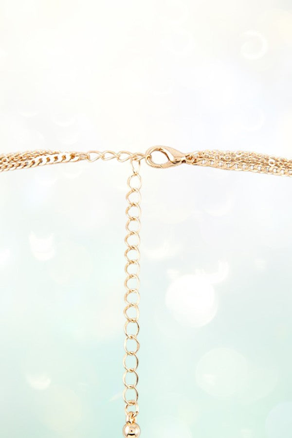 CRYSTAL GEM AND SINGLE ETCHED PENDANT NECKLACE