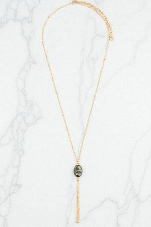OVAL LINK HAMMERED BAR PENDANT NECKLACE