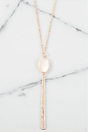 OVAL LINK HAMMERED BAR PENDANT NECKLACE