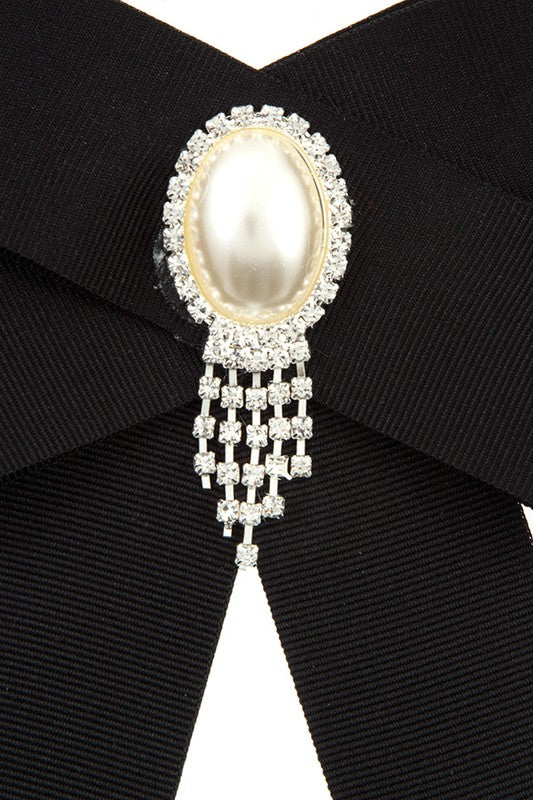 Pearl Ornate Ribbon Brooch