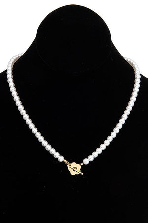 FLORAL PENDANT PEARL NECKLACE