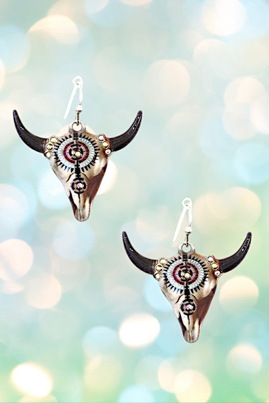 ROUND PATTERN DETAILED BULL DANGLE EARRING