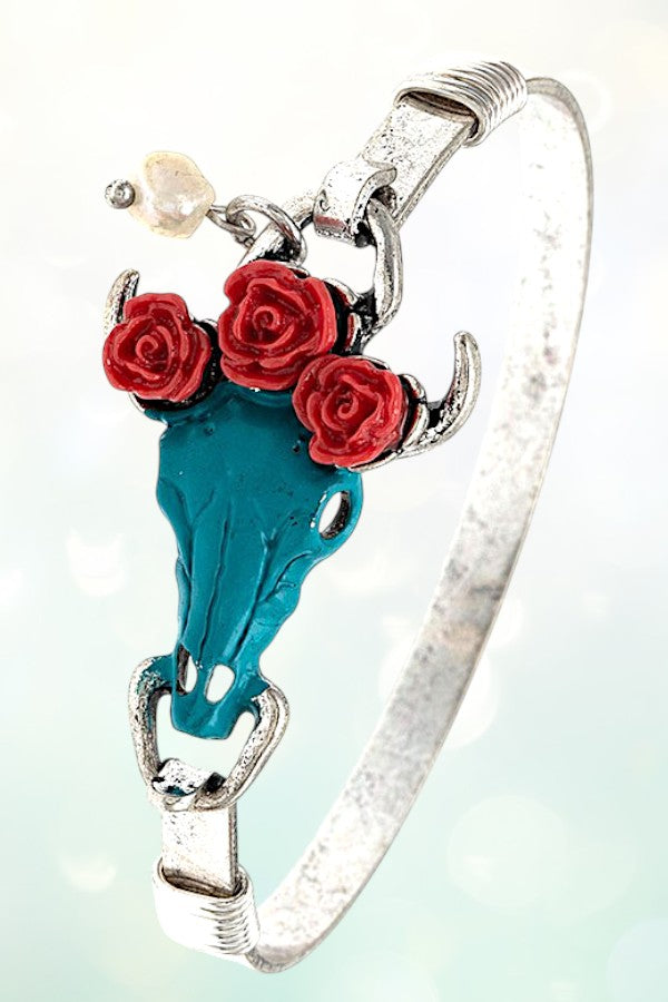 BULL HEAD ETCHED CHARM BANGLE BRACELET