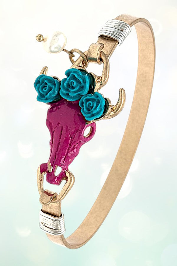 BULL HEAD ETCHED CHARM BANGLE BRACELET