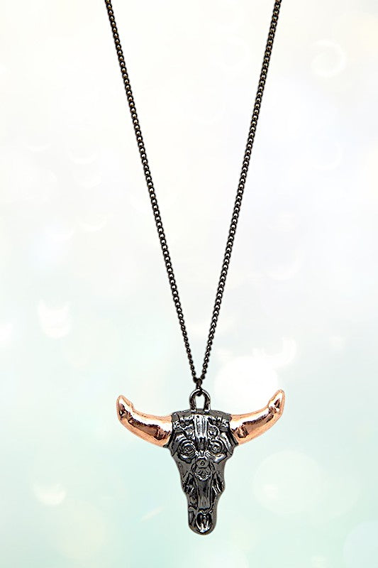 ELONGATED BULL HEAD PENDANT NECKLACE